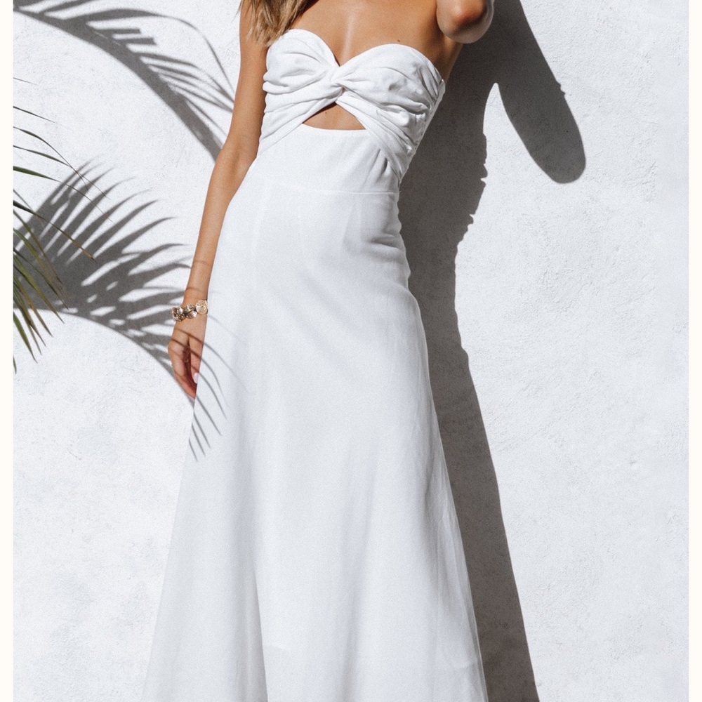 Petal & Pup Strapless White Dress